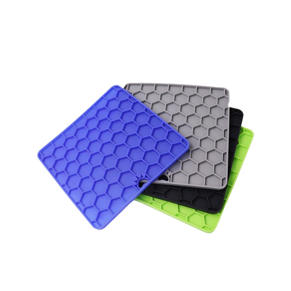 QL84013 Lick mat